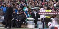 Cristiano Ronaldo foi expulso por agredir brasileiro Edimar e saiu vaiado  Foto: Rafa Alcaide / EFE