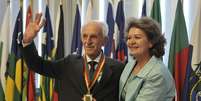 Armando Luiz Formolo, irmão da parlamentar, recebeu a honraria máxima da casa   Foto: Assembleia Legislativa do Rio Grande do Sul / Divulgação