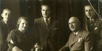<p>Retrato de Knoller e sua família</p>  Foto: BBC Mundo
