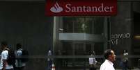 <p>O lucro líquido do Santander saltou quase 70%</p>  Foto: Pilar Olivares / Reuters