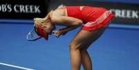 Sharapova precisava chegar na semifinal para ter alguma chance de ser líder do ranking novamente  Foto: Athit Perawongmetha / Reuters
