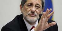 Ex-presidente da Petrobras José Sergio Gabrielli durante depoimento à CPI da Petrobras no Senado em Brasília. 20/05/2014  Foto: Ueslei Marcelino / Reuters