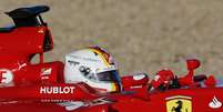Vettel prometeu usar capacete até o fim da temporada  Foto: Marcelo del Pozo / Reuters