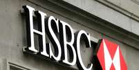 <p>Logo do banco HSBC em agência em Zurique</p>  Foto: Arnd Wiegmann / Reuters
