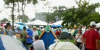 <p>Professores continuam greve e acampados</p>  Foto: APP Sindicato / AP