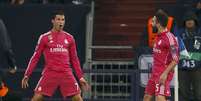 Cristiano Ronaldo comemora primeiro gol do Real Madrid na partida  Foto: Wolf Gangrattay / Reuters