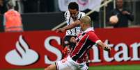 <p>Jadson come&ccedil;ou 2015 como nas primeiras partidas pelo Corinthians em 2014. Meta agora &eacute; manter o ritmo</p>  Foto: Nelson Almeida / AFP