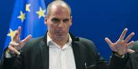 Ministro das Finanças grego, Yanis Varoufakis, concede entrevista em Bruxelas. 20/02/2015  Foto: Yves Herman / Reuters