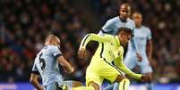 <p>Neymar lidou com provocações da torcida do Manchester City</p>  Foto: Phil Noble / Reuters