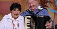 Inezita Barroso e o m&uacute;sico Ca&ccedil;ulinha em programa exibido em 2014  Foto: TV Cultura / Divulga&ccedil;&atilde;o