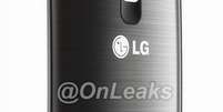 <p>O celular parece uma mistura do LG G3 com LG G Flex 2, com uma leve curva em sua tela</p>  Foto: Twitter/ Onleaks / Reprodução