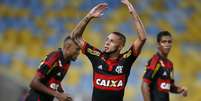 Paulinho empata para o Flamengo  Foto: Paulo Campos / Agif