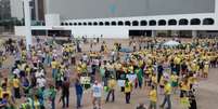 <p>Os moradores estão concentrados em dois pontos no início da Esplanda  em frente a Catedral Metropolitana de Brasília e ao Museu da República</p>  Foto: Charles Sholl / Futura Press