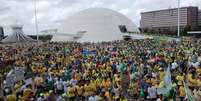 A manifestação é contra o governo e a corrupção   Foto: Charles Sholl / Futura Press