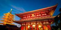 Mesmo com toda modernidade, Tóquio mantém pontos históricos e culturais, como o templo Asakusa    Foto: tungtopgun/Shutterstock