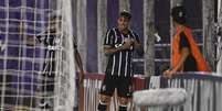 Guerrero marcou no segundo tempo para abrir o placar para o Corinthians  Foto: Matilde de Campodonico / AP
