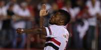 <p>Michel Bastos marcou o gol que deu mais tranquilidade ao São Paulo na Libertadores</p>  Foto: Rubens Schiri / São Paulo / Divulgação