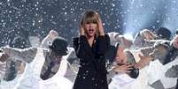 Taylor Swift durante apresenta&ccedil;&atilde;o no Brit Awards 2015  Foto: Getty Images 
