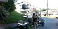 Veículo foi apreendido pela Polícia Rodoviária Federal na Grande Florianópolis  Foto: PRF-SC / Reprodução