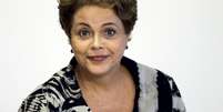 Presidente Dilma Rousseff durante cerimônia de assinatura da medida provisória do salário mínimo em Brasília. 24/03/2015  Foto: Ueslei Marcelino / Reuters