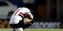 Pato lamenta após derrota do São Paulo  Foto: Marcos Brindicci / Reuters