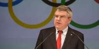 Thomas Bach, presidente do COI, sugeriu que a Fifa procure um candidato externo para presidência  Foto: Chris McGrath / Getty Images 