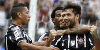 Felipe abriu o placar para o Corinthians com gol de cabeça no primeiro tempo em Itaquera  Foto: Bruno Miani/Inovafoto / Gazeta Press