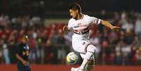 Alexandre Pato anotou o segundo gol do São Paulo na partida, já na etapa complementar  Foto: Marcos Bezerra / Futura Press