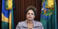 A presidente Dilma Rousseff participa de reunião com representantes do Conselho Nacional de Saúde, em Brasília, nesta segunda-feira. 13/04/2015  Foto: Ueslei Marcelino / Reuters