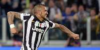 Vidal vibra com gol marcado no Juventus Stadium  Foto: Massimo Pinca / AP