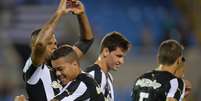 Botafogo-RJ teve trabalho, mas venceu xará paraibano   Foto: Pedro Martins / Agif