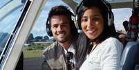 <p>Ex-BBBs Rafael e Talita comemoram um mês de namoro com passeio de helicóptero</p>  Foto: Marcelo Gobbi  / AgNews