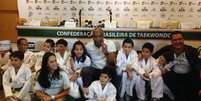 Anderson Silva oficializou seu desejo de defender o Brasil no taekwondo na Olimpíada de 2016  Foto: André Naddeo / Terra