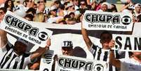 Torcida santista não fez estrago no setor de visitantes do estádio palmeirense  Foto: Sergio Barzaghi / Gazeta Press