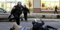 Adolescentes deram início aos protestos violentos, diz polícia de Baltimore   Foto: Jim Bourg / Reuters