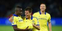 Ramires fez o terceiro gol da vitória que deixou time perto do pentacampeonato inglês  Foto: Michael Regan / Getty Images