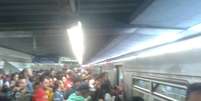 Passageiros lotaram a plataforma da estação Santana após a falha  Foto: Felipe Marques / vc repórter