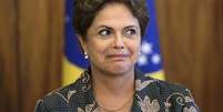 Rápida exibição de vídeo de Dilma no Jornal Nacional evitou novo panelaço contra a presidente  Foto: Ueslei Marcelino / Reuters