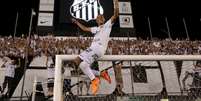 David Braz fez gol no tempo normal e converteu penalidade  Foto: Paulo Whitaker / Reuters