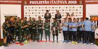 Palmeiras recebeu a taça de vice-campeão do Paulista 2015  Foto: Cesar Greco/Ag Palmeiras / Divulgação