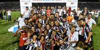 Jogadores do Atlético-MG vibram com conquista do Campeonato Mineiro  Foto: Pedro Vilela / Agência I7 / Gazeta Press