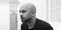 Akram Khan acredita que para a expansão de seu trabalho é preciso misturar diferentes bagagens artísticas e culturais  Foto: Laurent Ziegler  / Divulgação