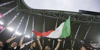 Torcida da Juventus faz festa por título do Italiano  Foto: Max Rossi / Reuters
