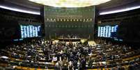 Câmara conclui votação da MP 665, que dificulta o acesso ao seguro-desemprego e ao abono salarial  Foto: Agência Brasil
