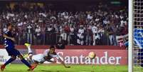 Gol de Centuri&oacute;n deu a vit&oacute;ria ao S&atilde;o Paulo sobre o Cruzeiro na Libertadores  Foto: Nelson Almeida / AFP