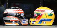 Capacetes da F1 (Fernando Alonso e Lewis Hamilton)  Foto: Bertrand Guay / AFP