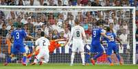 Álvaro Morata marca gol de empate da Juventus contra o Real Madrid. 13/05/2015  Foto: Tony Gentile / Reuters