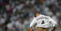 Sergio Ramos se esfor&ccedil;ou, mas n&atilde;o conseguiu classificar o Real Madrid  Foto: Dani Pozo / AFP