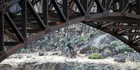 Ponte em Twin Falls já tem histórico de ferimentos e acidentes em saltos  Foto: AP