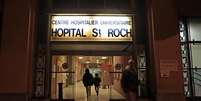 Entrada do hospital Saint Roch, onde o piloto de Fórmula 1 Jules Bianchi, em coma, está sendo tratato, em Nice, na França. 19/11/2014  Foto: Eric Gaillard / Reuters